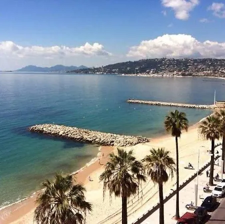 アパート Sea Front In Juan-les-pins