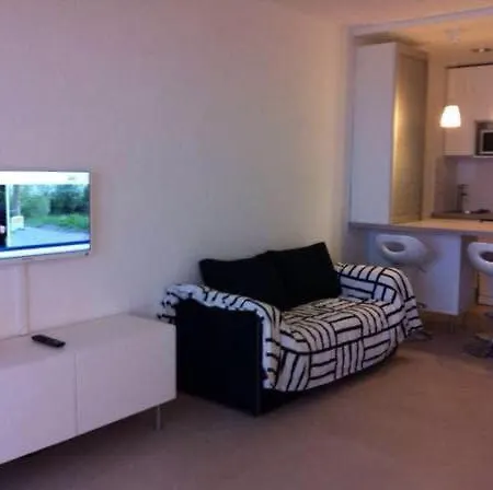 Daire Sea Front In Juan-les-pins *