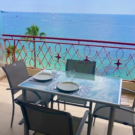 Sea Front In Juan-les-pins أنتيب